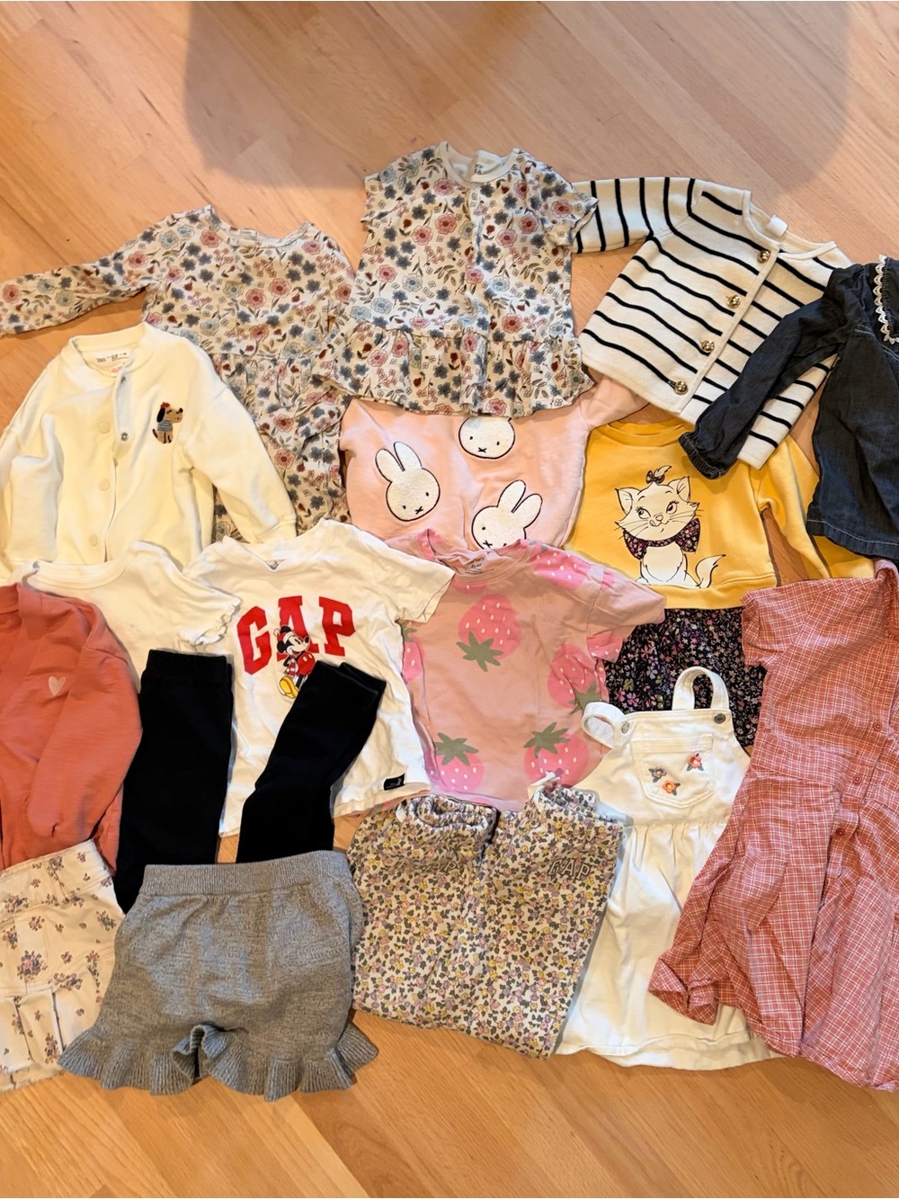 3-4T Toddler Girls Clothing Bundle - Floral, Pink, Yellow & Denim Pieces - Picture 2 of 3